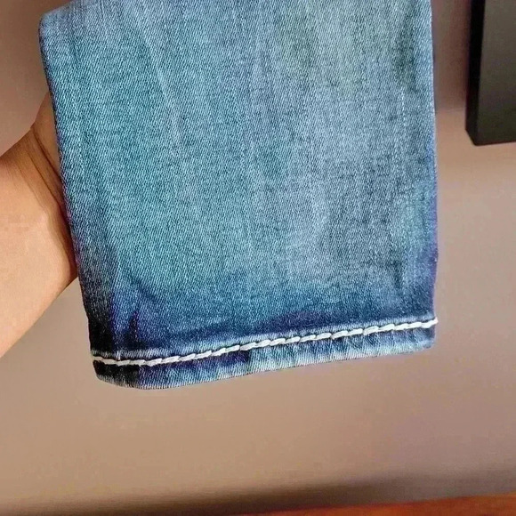 Rock Revival Avery Straight Jeans - Size 29 Blue (8" Rise) Med Wash Embroidered - Picture 10 of 16